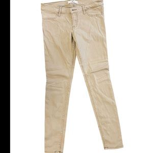 Hollister Skinny Khakis Size 5S